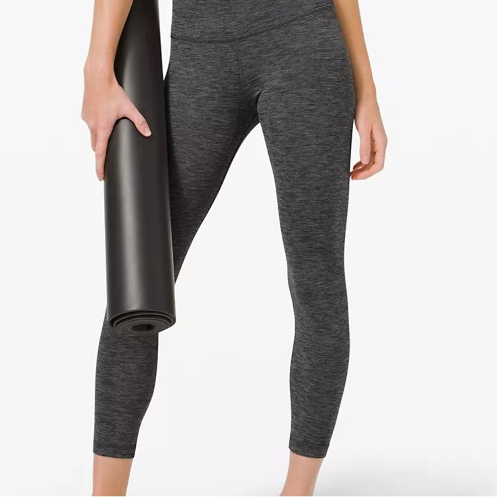 Lulu Lemon Heathered Black leggings - Picture 1 of 5